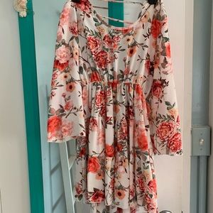 Mahina Hawai’i Brand People Flower dress